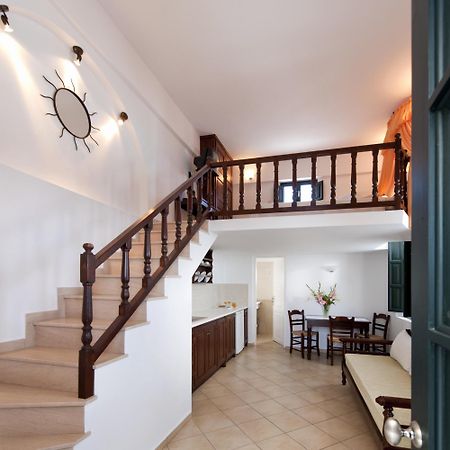 Anthonas Apartments Imerovigli  Bagian luar foto