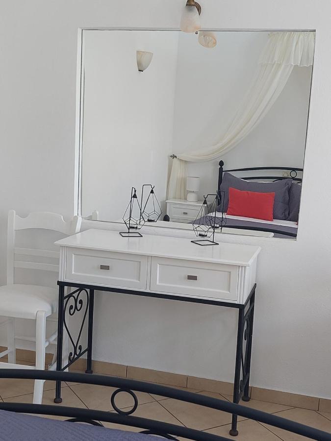 Anthonas Apartments Imerovigli  Bagian luar foto
