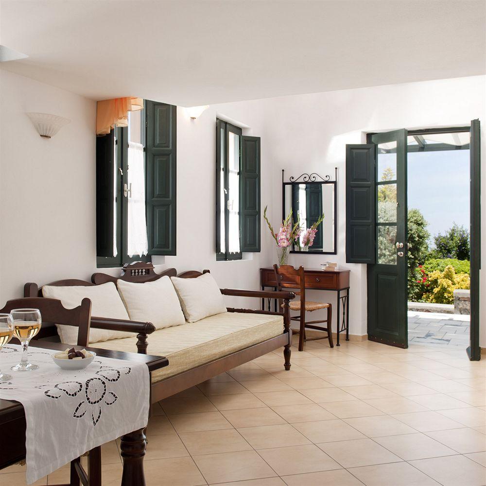 Anthonas Apartments Imerovigli  Bagian luar foto